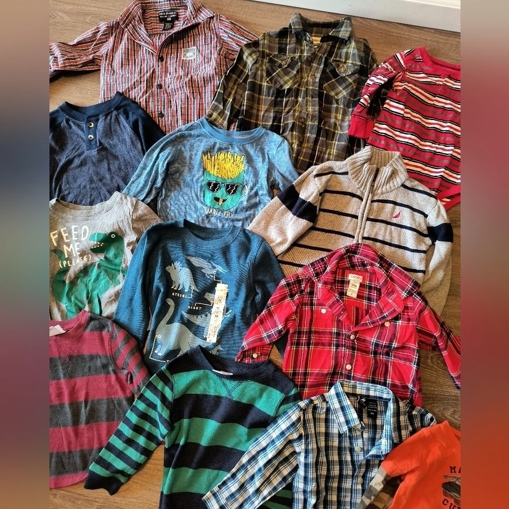 Boys Huge Lot of 47 size 18 Months Clothing, Shorts, Tshirts, Sweaters EUC